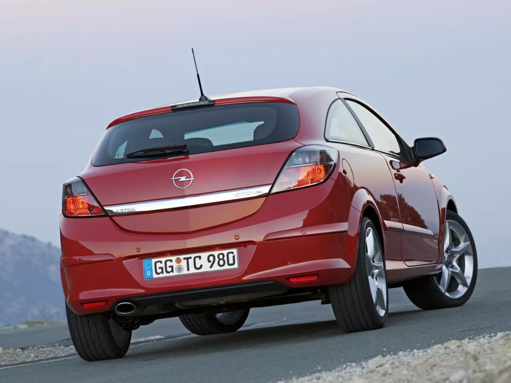 Автомобиль Opel Astra H Рестайлинг Хэтчбек (3 двери) GTC