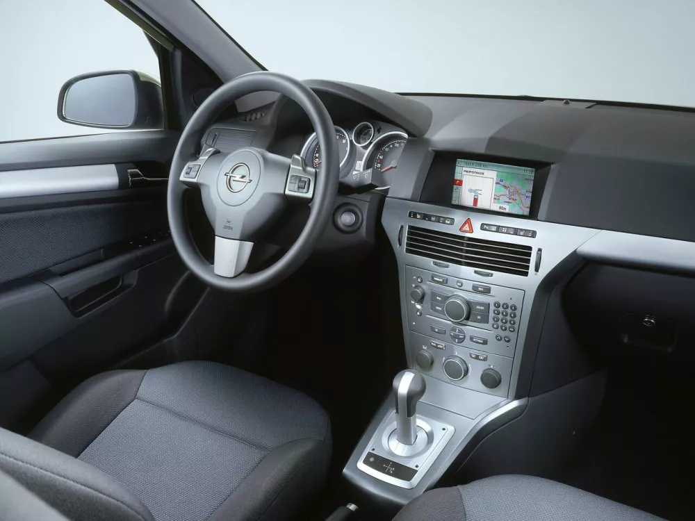 Автомобиль Opel Astra H Рестайлинг Хэтчбек (3 двери) GTC
