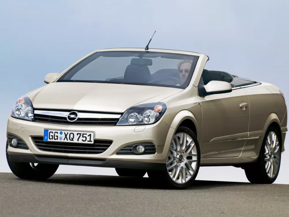 Автомобиль Opel Astra H Рестайлинг Кабриолет