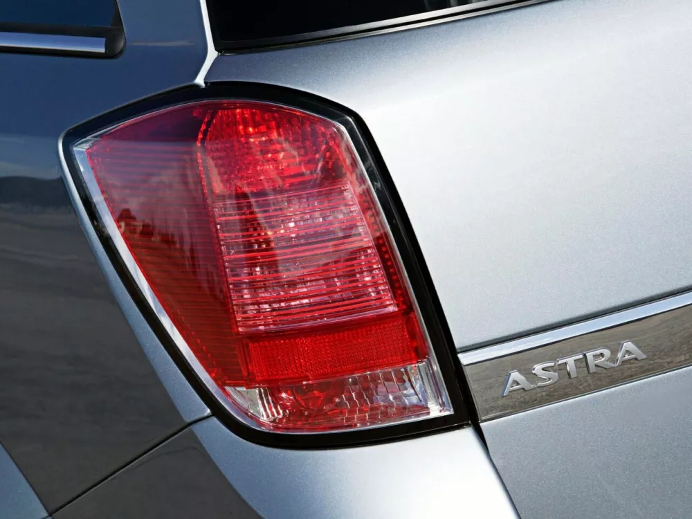 Автомобиль Opel Astra H Рестайлинг Универсал (5 дверей)
