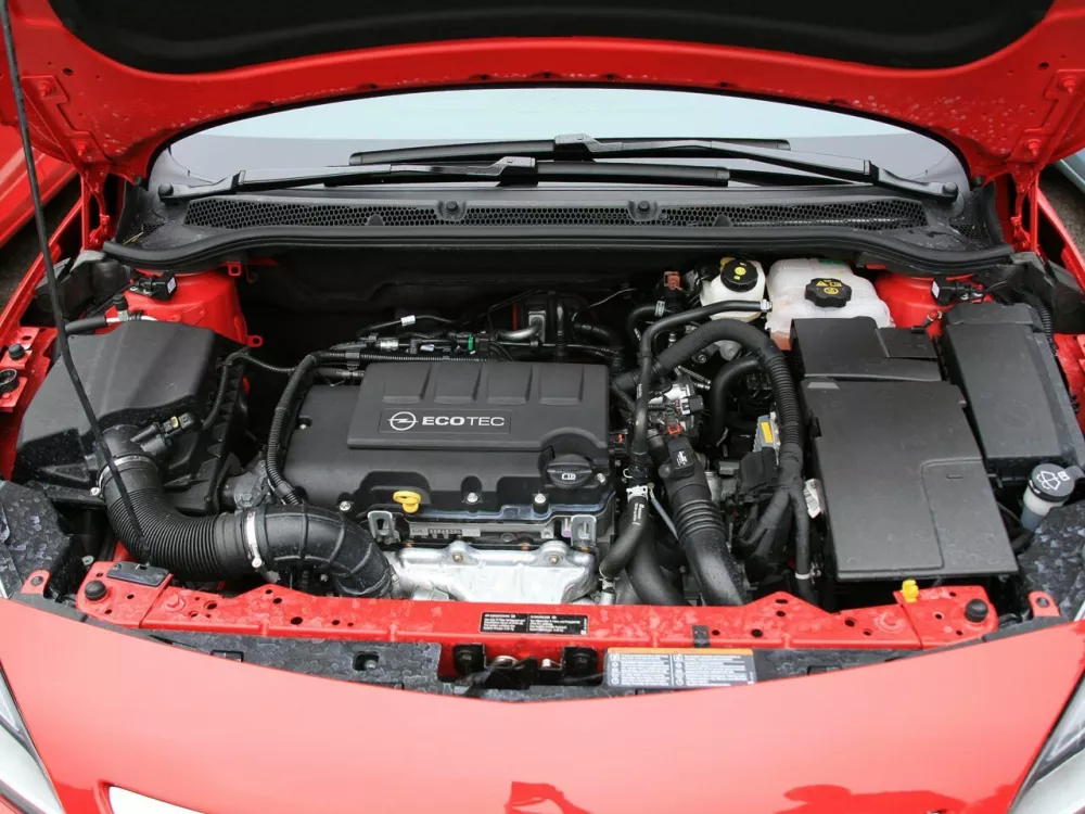 Автомобиль Opel Astra J Хэтчбек (5 дверей)