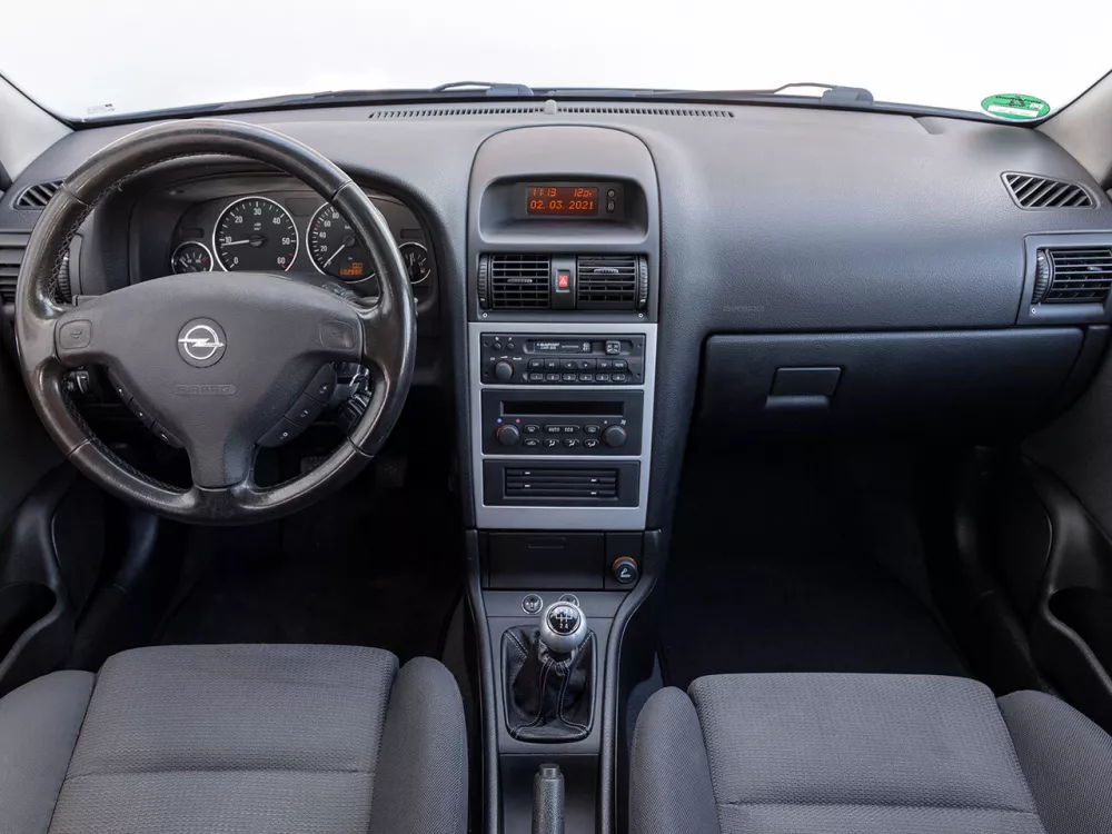 Автомобиль Opel Astra G Универсал (5 дверей)