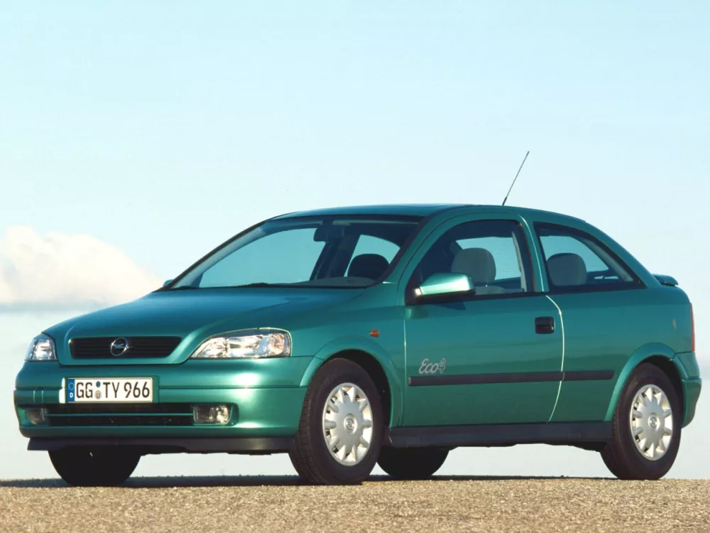 Автомобиль Opel Astra G Хэтчбек (3 двери)