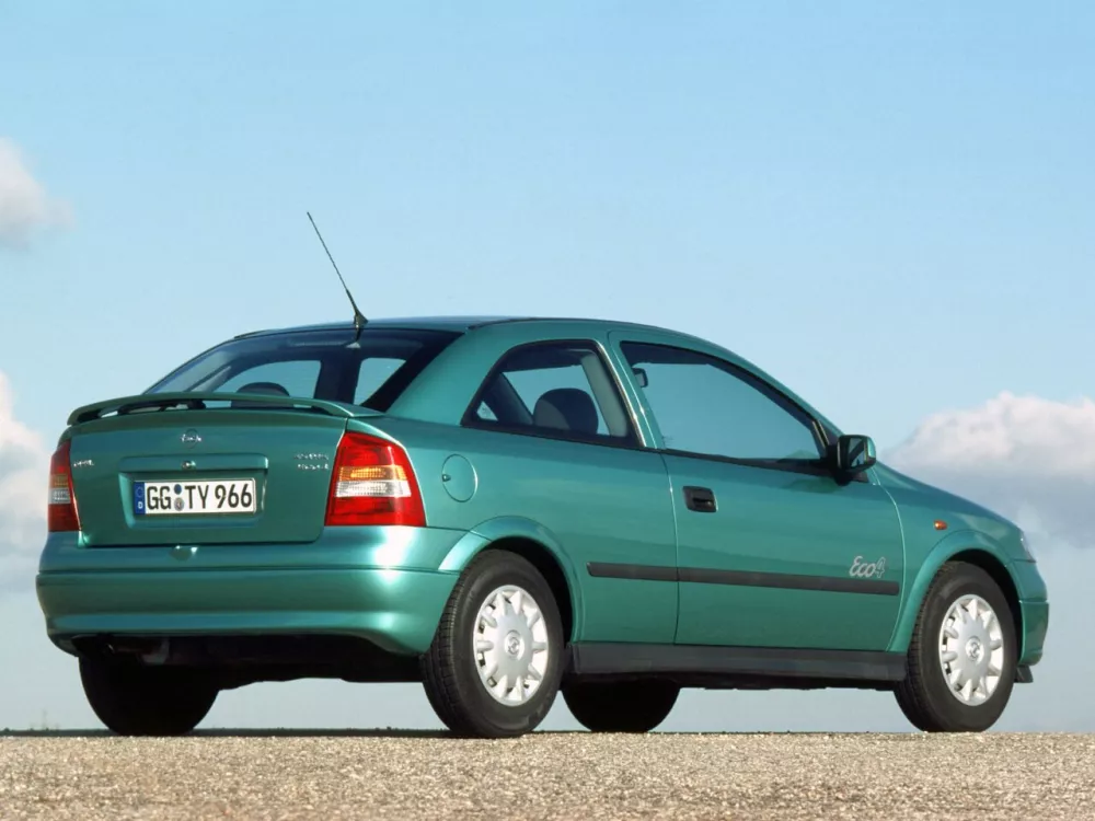 Автомобиль Opel Astra G Хэтчбек (3 двери)