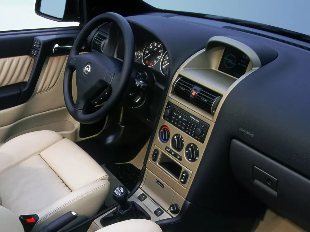 Автомобиль Opel Astra G Кабриолет