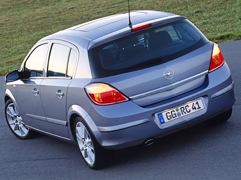 Автомобиль Opel Astra H Хэтчбек (5 дверей)