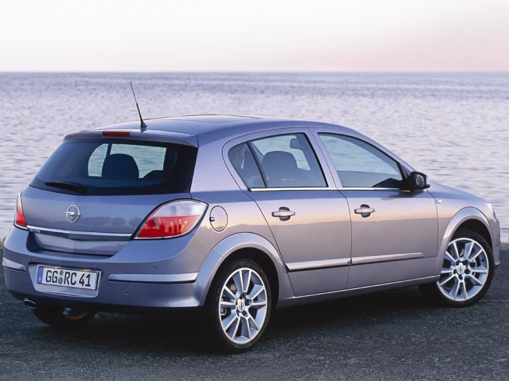 Автомобиль Opel Astra H Хэтчбек (5 дверей)