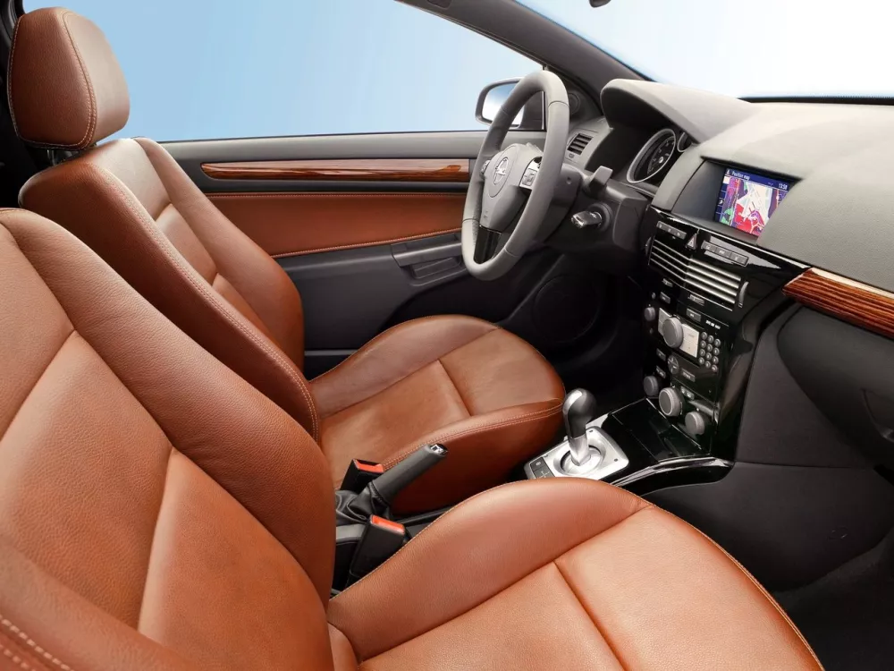 Автомобиль Opel Astra H Хэтчбек (3 двери) GTC