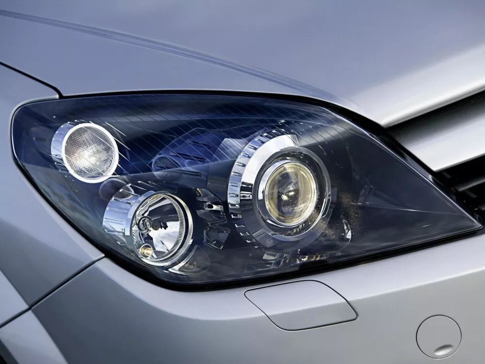 Автомобиль Opel Astra H Универсал (5 дверей)