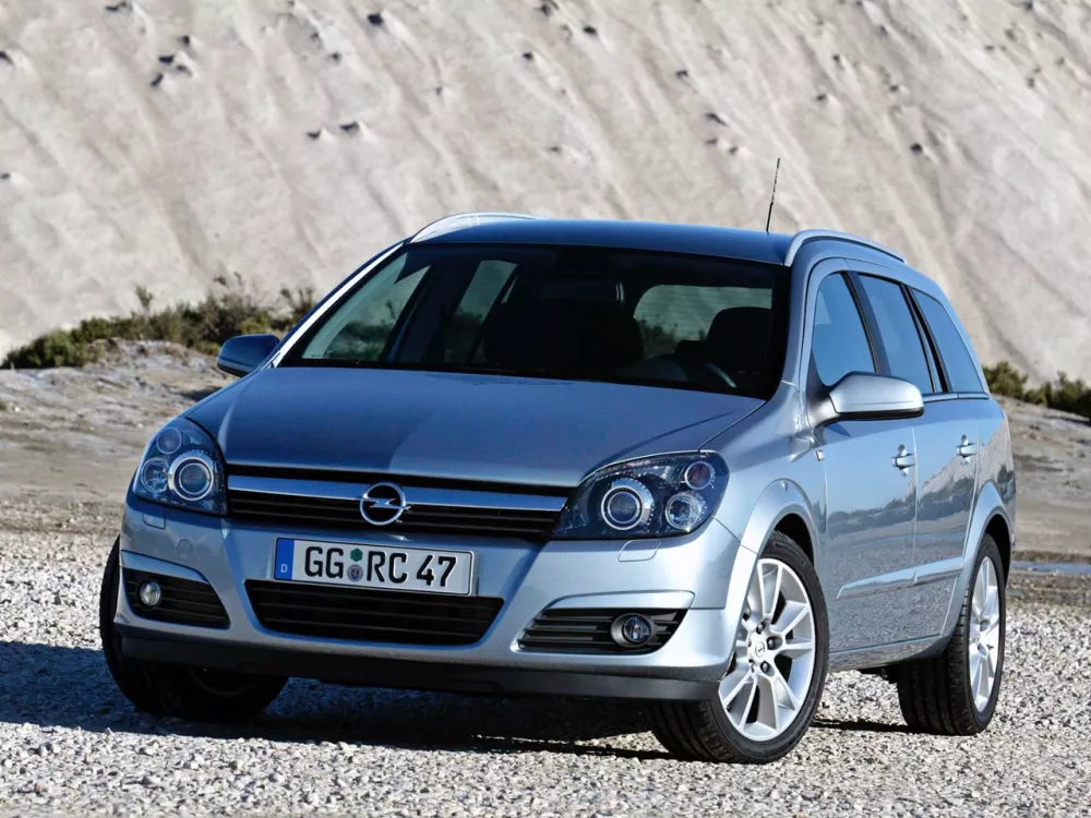 Автомобиль Opel Astra H Универсал (5 дверей)