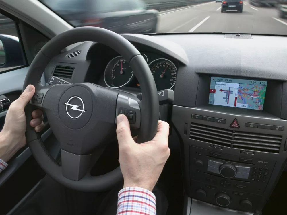 Автомобиль Opel Astra H Универсал (5 дверей)
