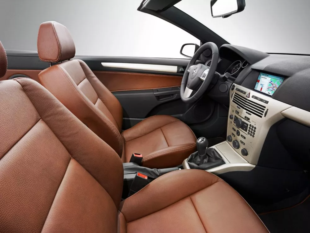 Автомобиль Opel Astra H Кабриолет