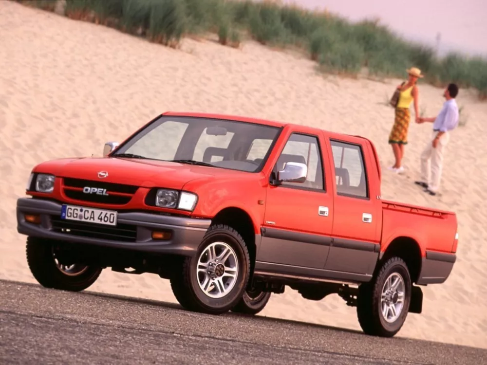 Автомобиль Opel Campo Пикап Двойная кабина