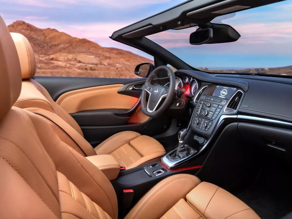 Автомобиль Opel Cascada Кабриолет