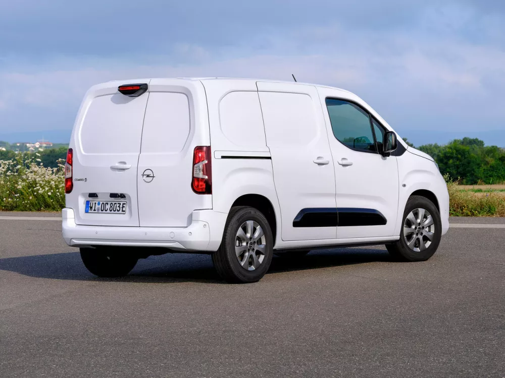 Автомобиль Opel Combo E Рестайлинг Фургон