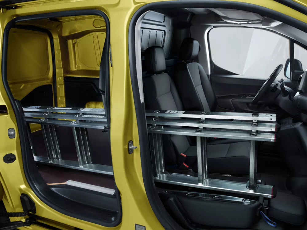 Автомобиль Opel Combo E Рестайлинг Фургон