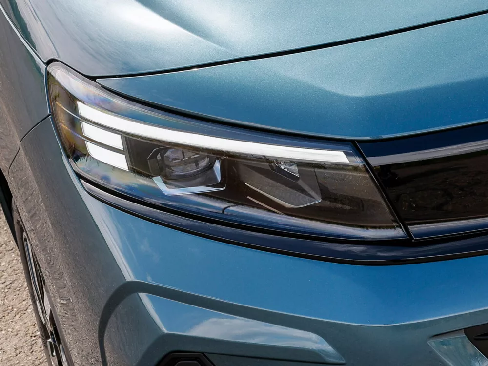 Автомобиль Opel Combo E Рестайлинг Компактвэн XL
