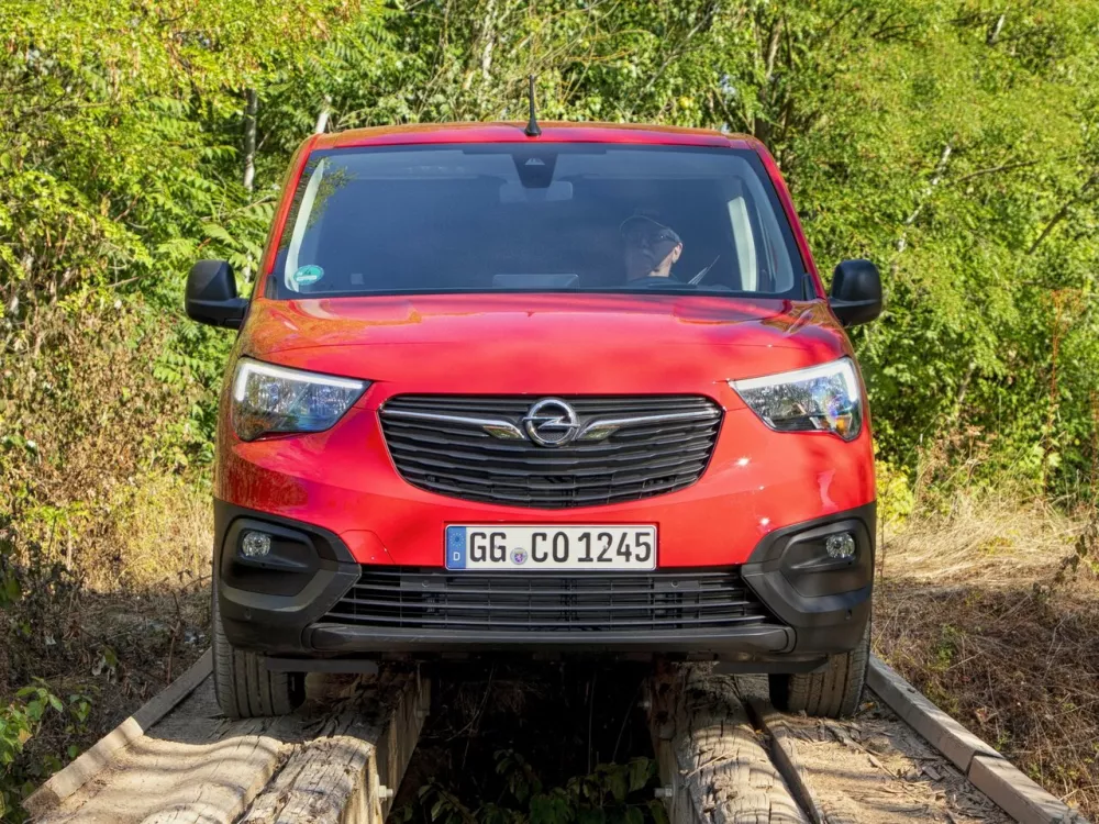 Автомобиль Opel Combo E Фургон