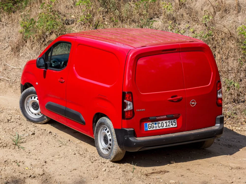 Автомобиль Opel Combo E Фургон