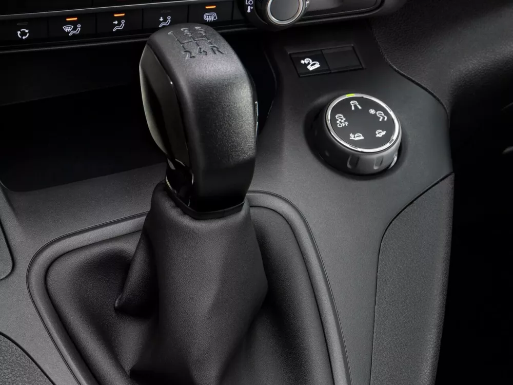Автомобиль Opel Combo E Фургон
