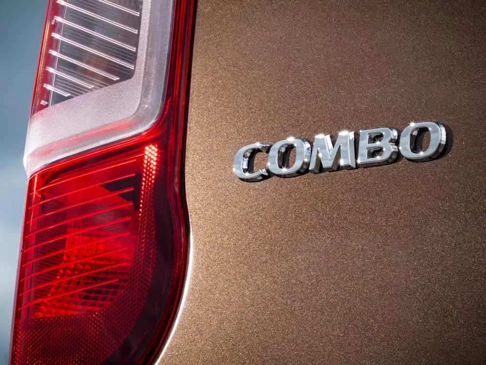 Автомобиль Opel Combo E Фургон