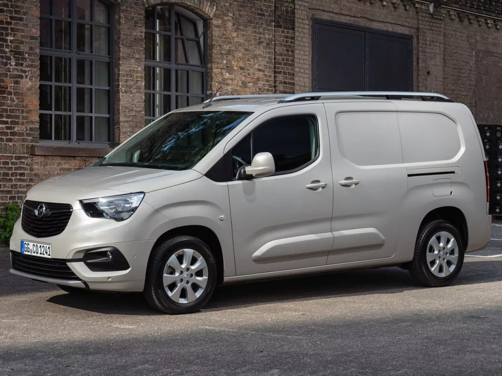 Автомобиль Opel Combo E Фургон XL