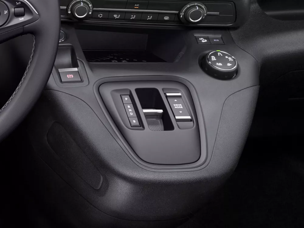 Автомобиль Opel Combo E Фургон XL