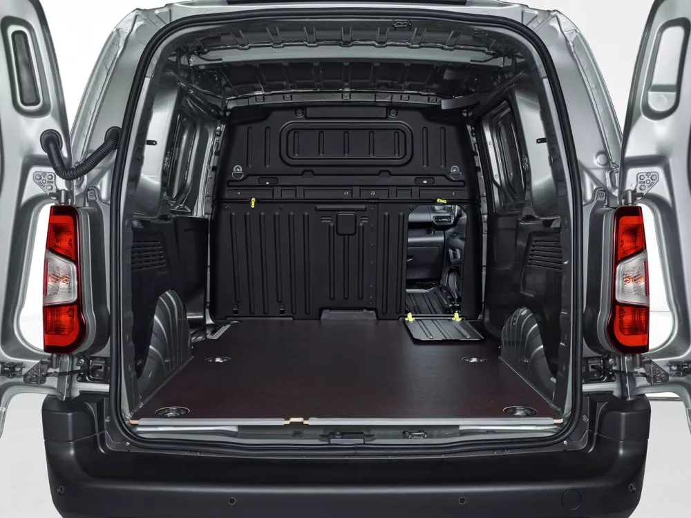 Автомобиль Opel Combo E Фургон XL