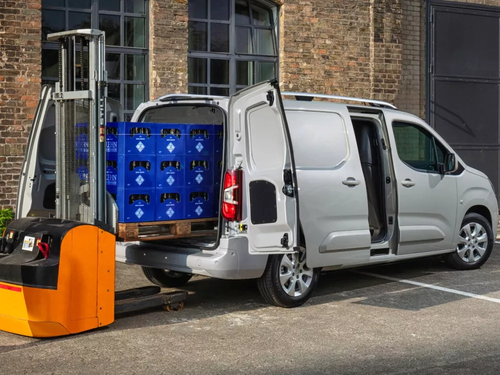 Автомобиль Opel Combo E Фургон XL