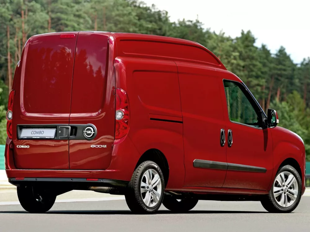 Автомобиль Opel Combo D Фургон SWB