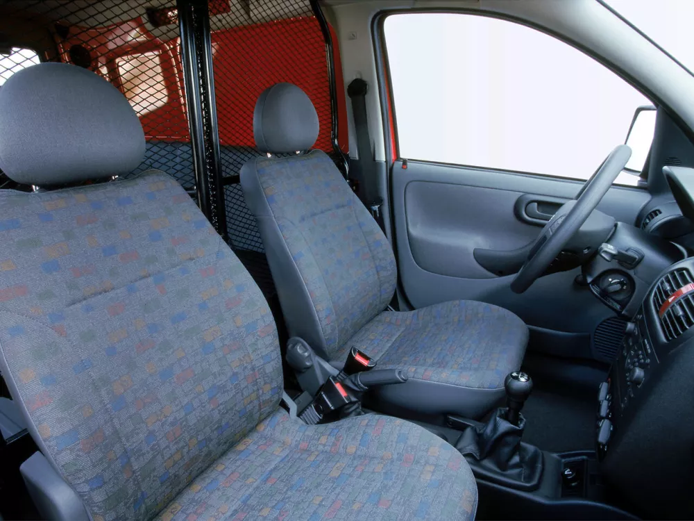Автомобиль Opel Combo C Фургон