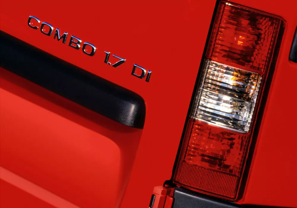 Автомобиль Opel Combo C Фургон