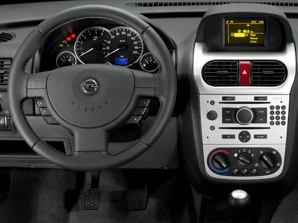 Автомобиль Opel Combo C Рестайлинг Фургон