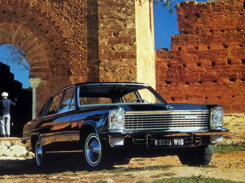 Автомобиль Opel Diplomat B Седан