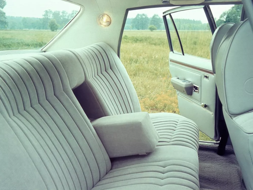 Автомобиль Opel Diplomat B Седан