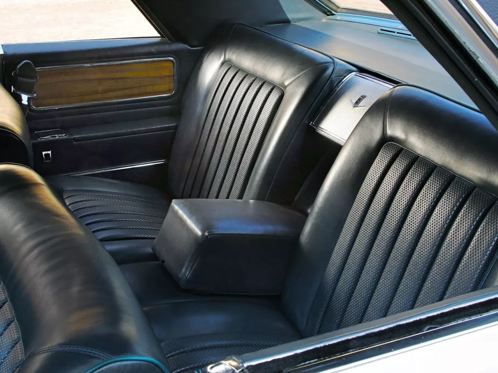 Автомобиль Opel Diplomat A Купе
