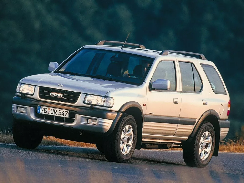 Автомобиль Opel Frontera B Внедорожник (5 дверей)
