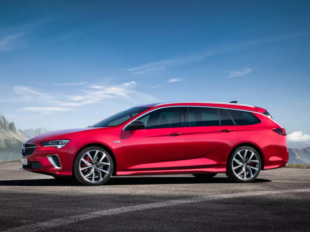 Автомобиль Opel Insignia II Рестайлинг Универсал (5 дверей)