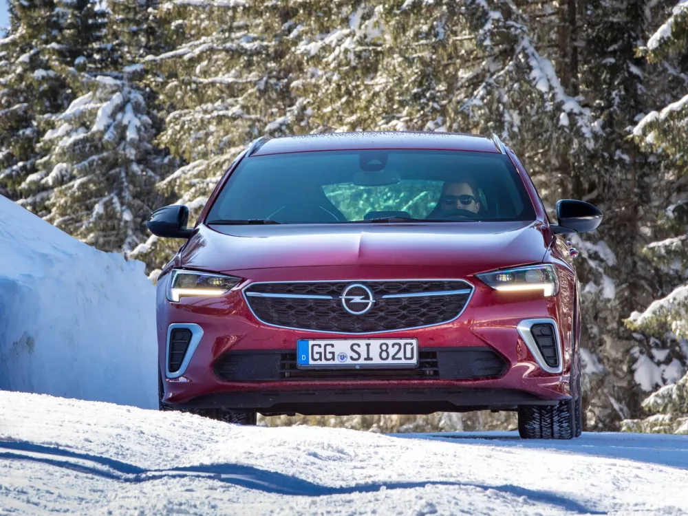 Автомобиль Opel Insignia II Рестайлинг Универсал (5 дверей)