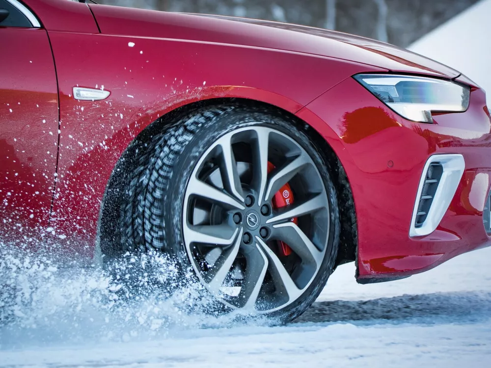Автомобиль Opel Insignia II Рестайлинг Универсал (5 дверей)