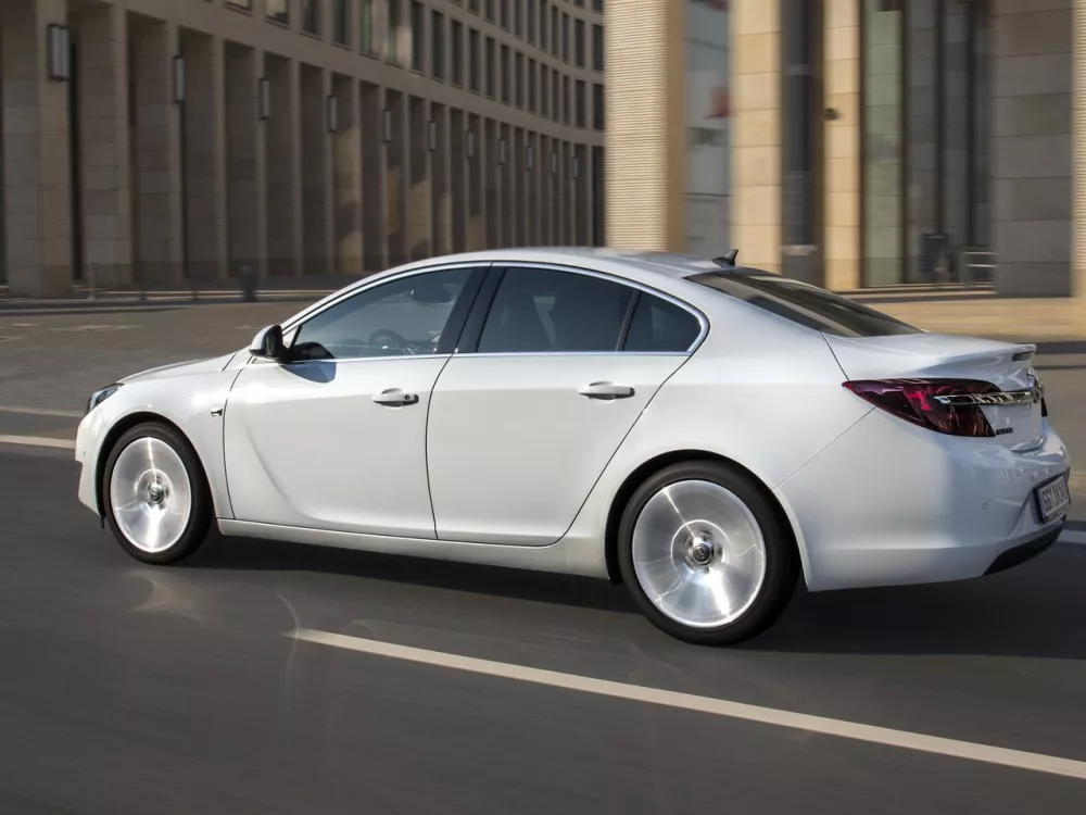 Автомобиль Opel Insignia I Рестайлинг Седан