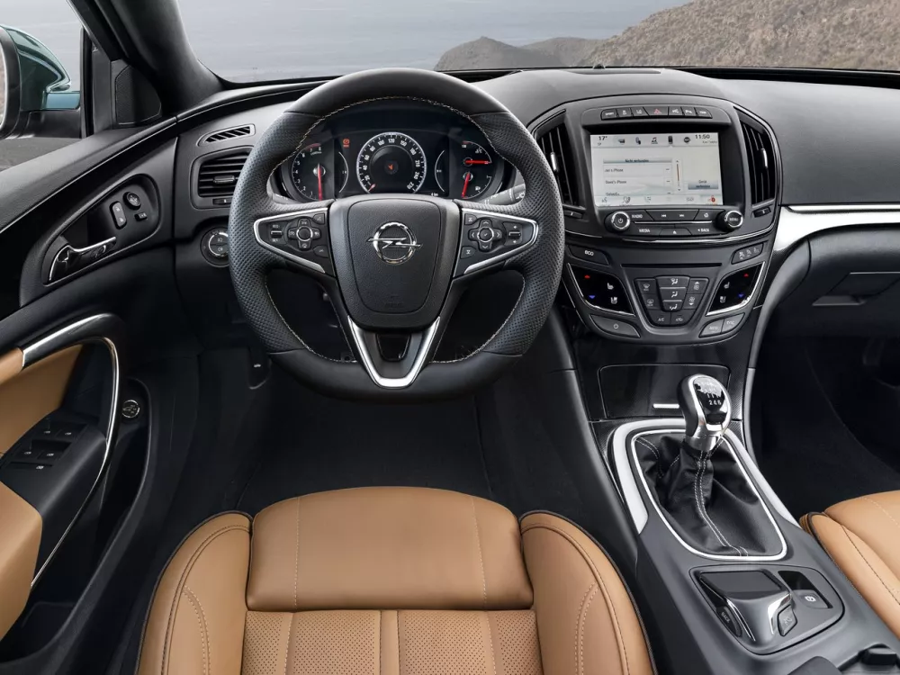 Автомобиль Opel Insignia I Рестайлинг Седан