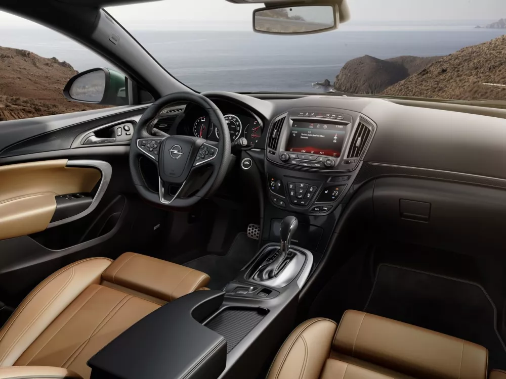 Автомобиль Opel Insignia I Рестайлинг Седан