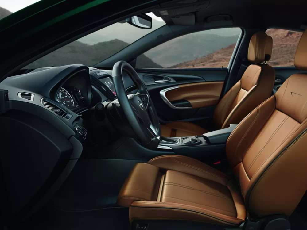 Автомобиль Opel Insignia I Рестайлинг Седан