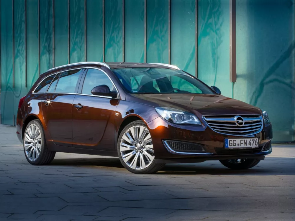 Автомобиль Opel Insignia I Рестайлинг Универсал (5 дверей)