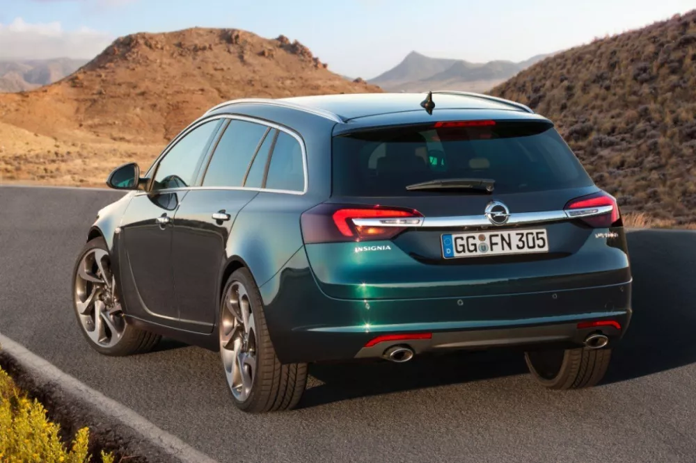 Автомобиль Opel Insignia I Рестайлинг Универсал (5 дверей)