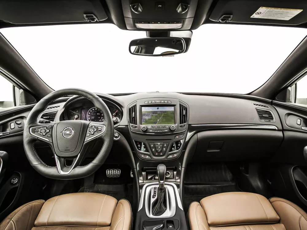 Автомобиль Opel Insignia I Рестайлинг Универсал (5 дверей) Country Tourer