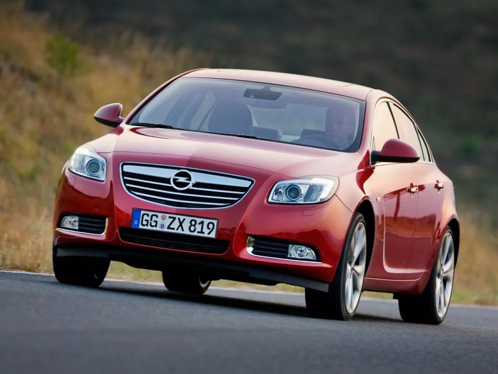 Автомобиль Opel Insignia I Седан