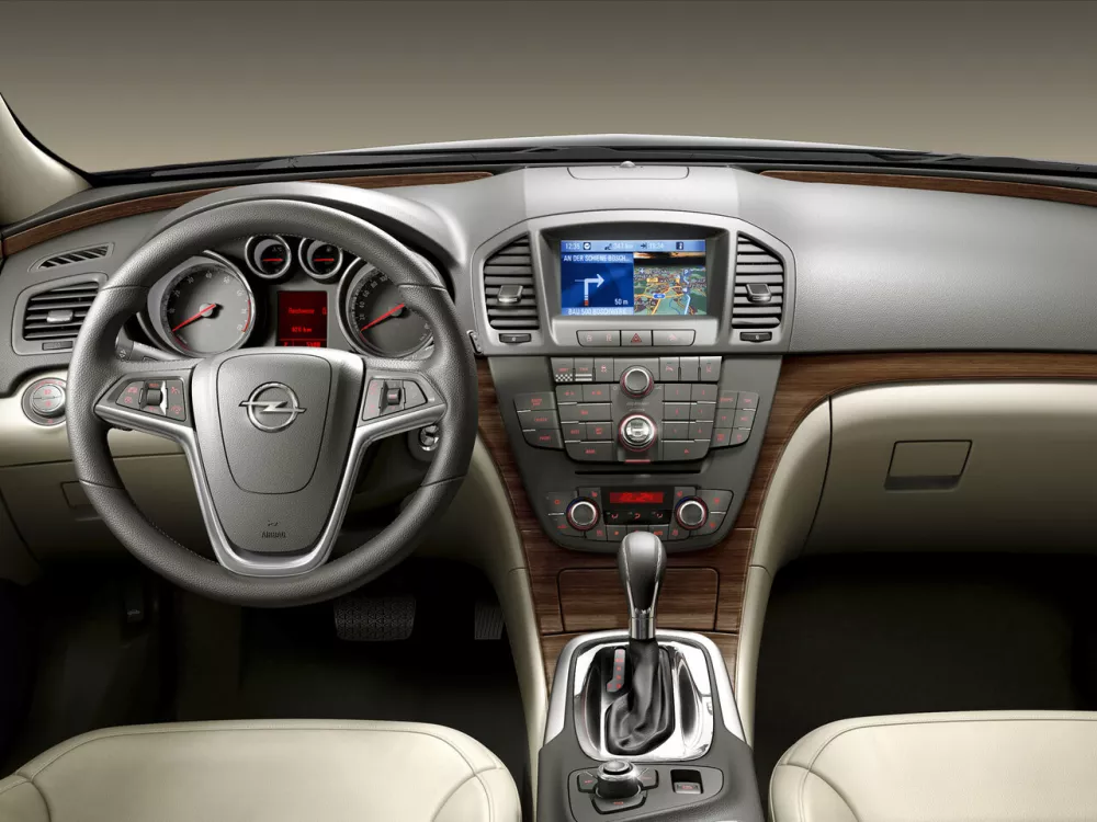 Автомобиль Opel Insignia I Лифтбек