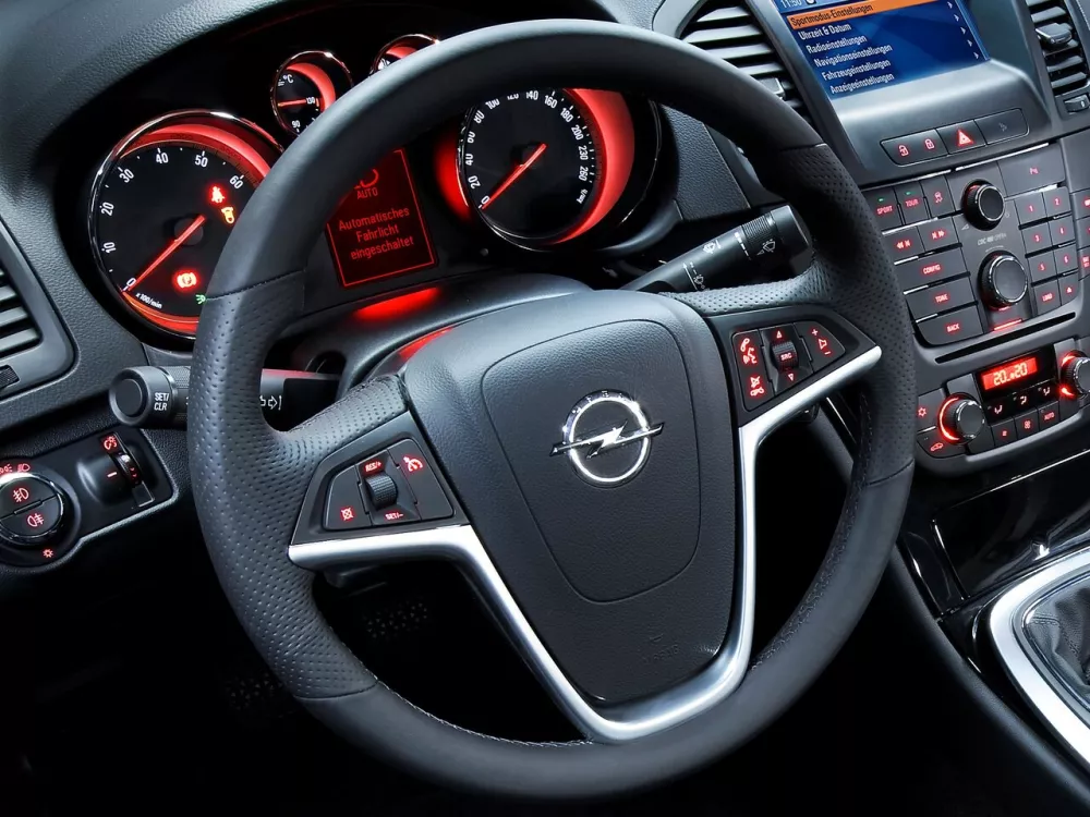 Автомобиль Opel Insignia I Лифтбек